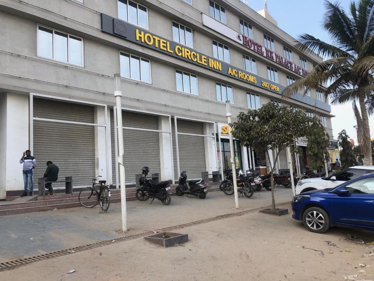 Hotel Circle Inn Ahmadabad Zewnętrze zdjęcie